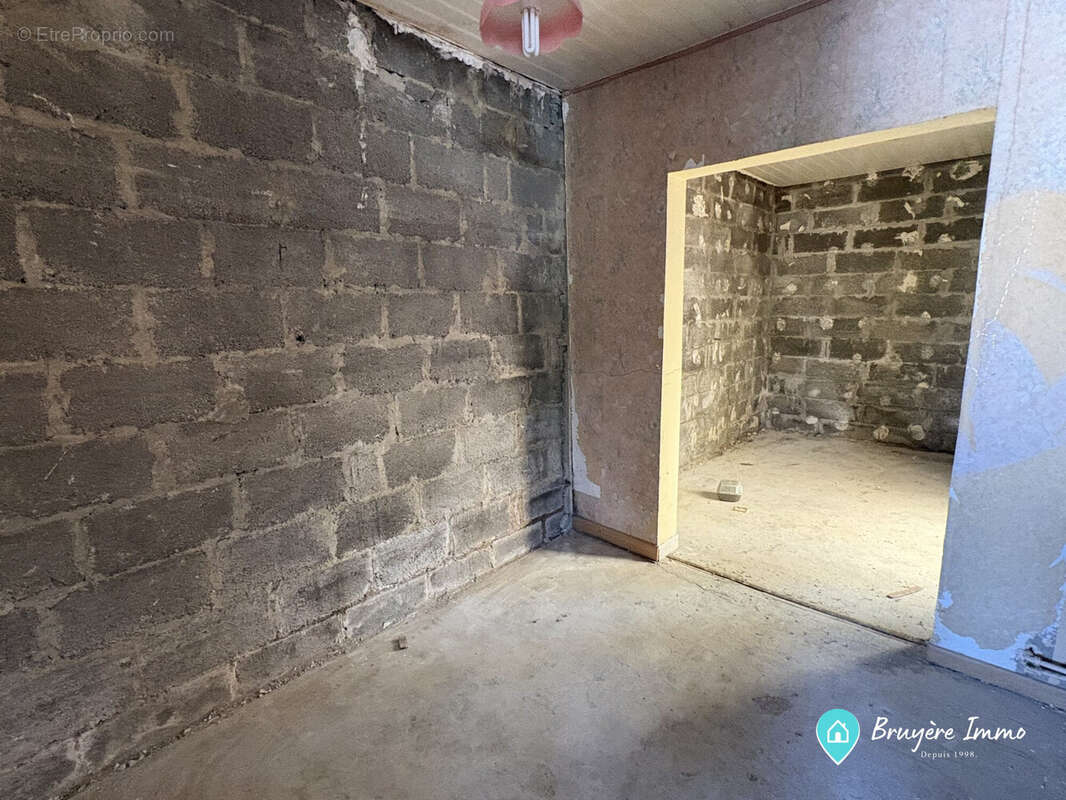 Maison 77 m² à Leval  - photo 7