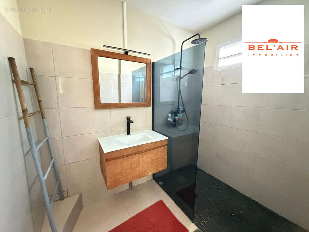 Maison 264 m² à Sainte-Luce  - photo 5