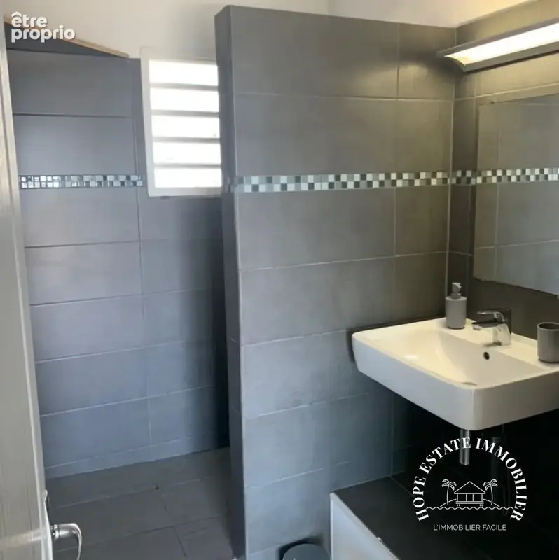 Appartement 3 pièces 55 m² à vendre à Saint-Martin (97150) - photo 5