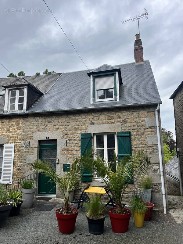Maison à VILLEDIEU-LES-POELES