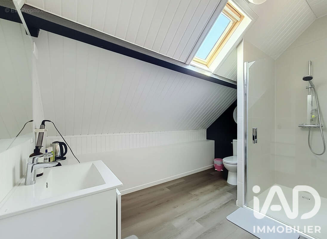 Maison 140 m² à Saint-Nazaire  - photo 9
