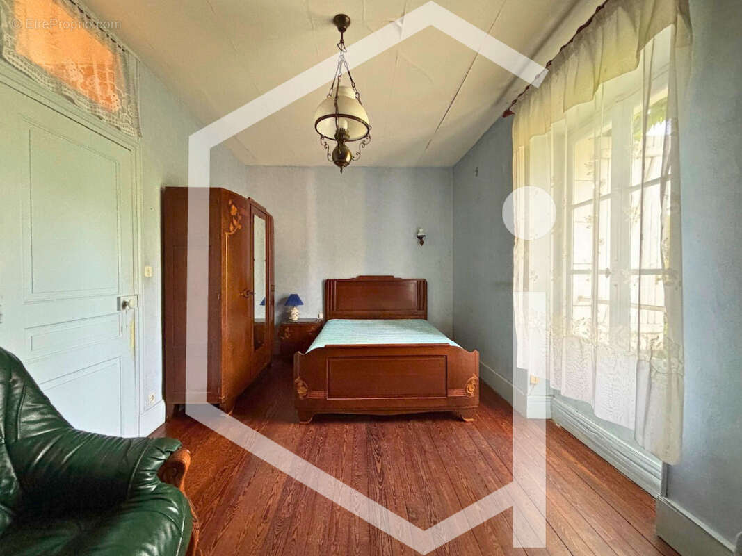 Maison à LA CHARITE-SUR-LOIRE