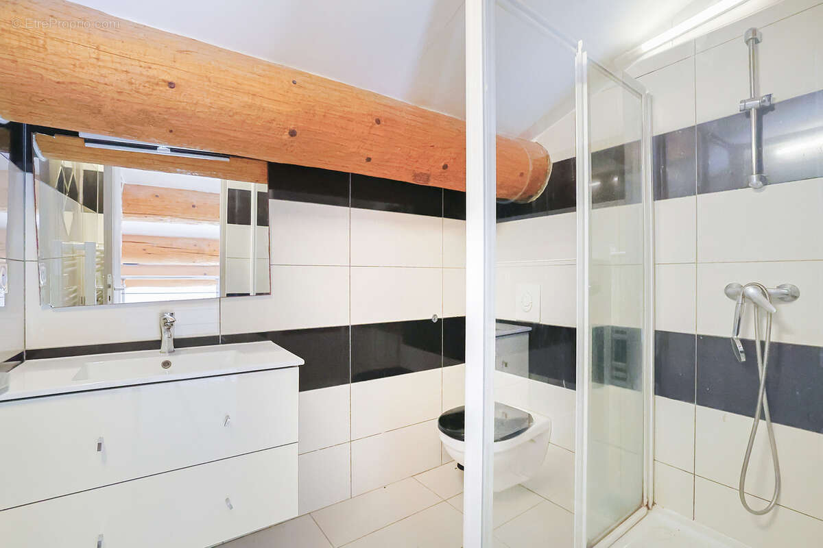 Maison à LA ROQUEBRUSSANNE