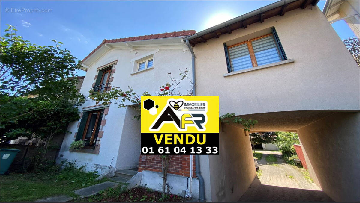 Maison à SARTROUVILLE