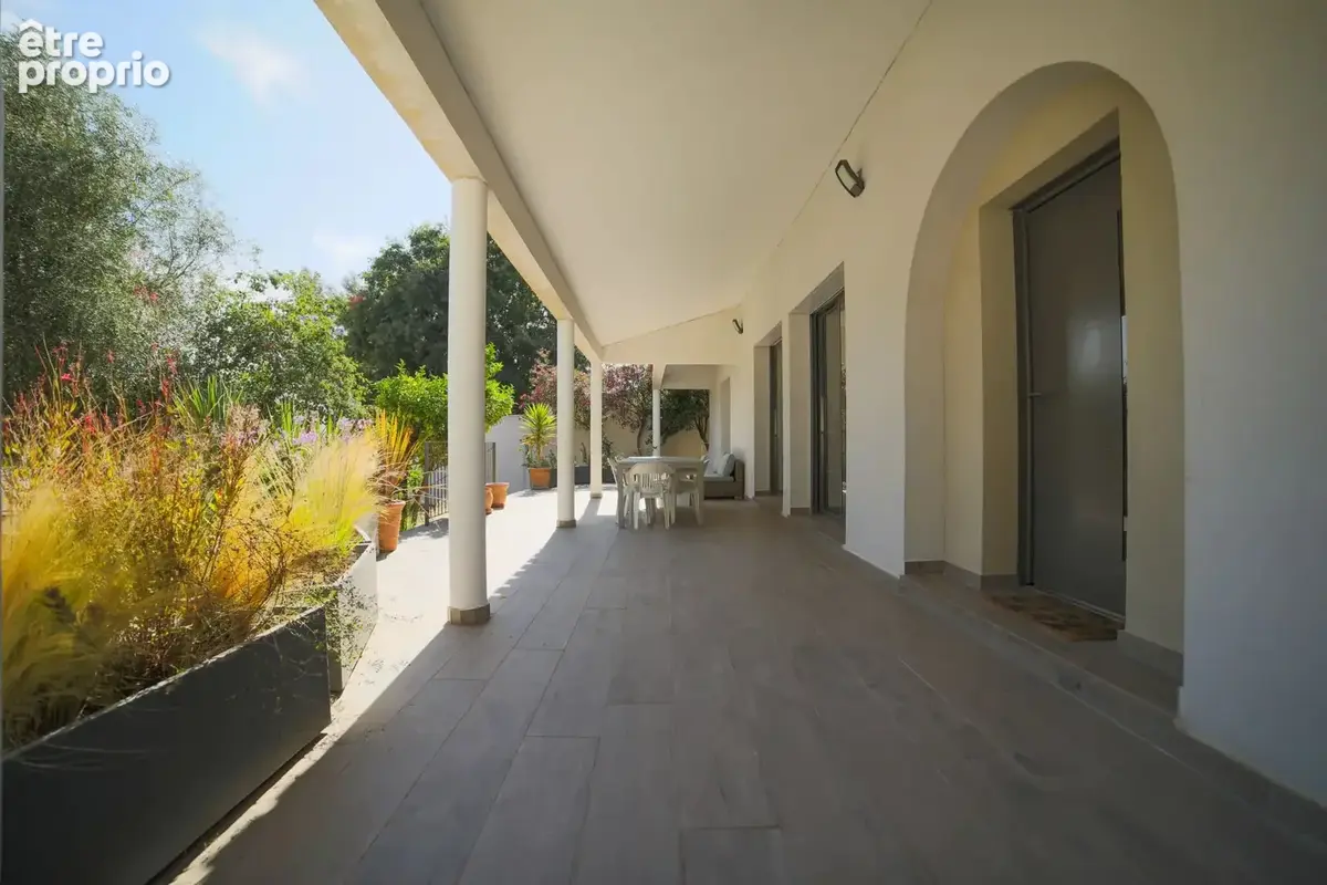 Maison 5 pièces 106 m² à vendre à La Ciotat (13600) - photo 5