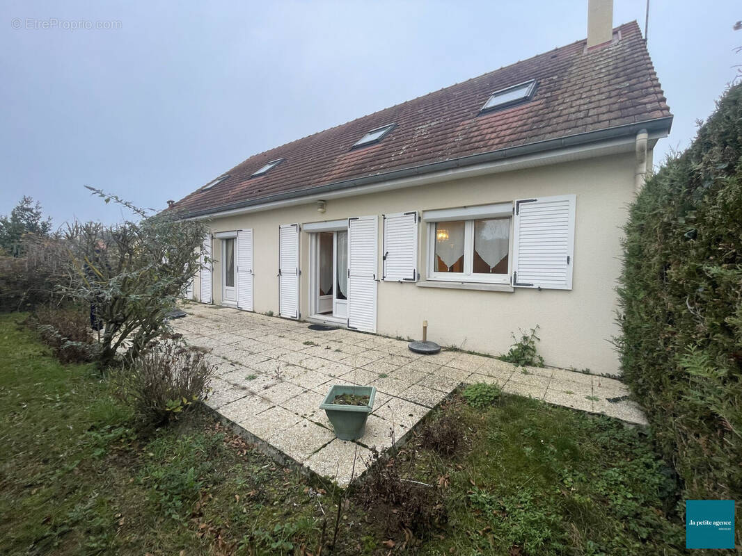 Maison à OUISTREHAM