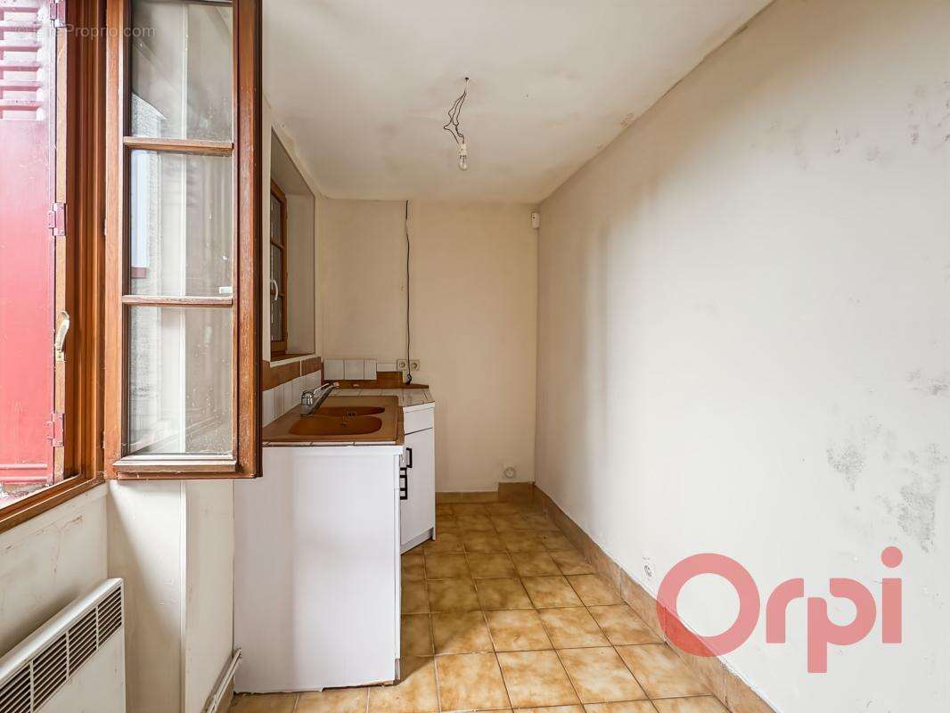 Maison à BRUERE-ALLICHAMPS