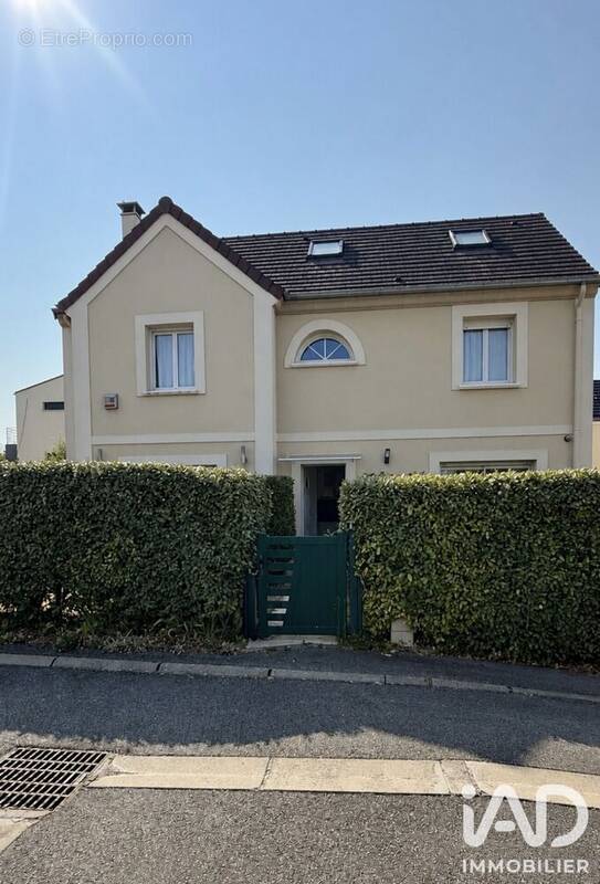 Photo 1 - Maison à VERNEUIL-SUR-SEINE