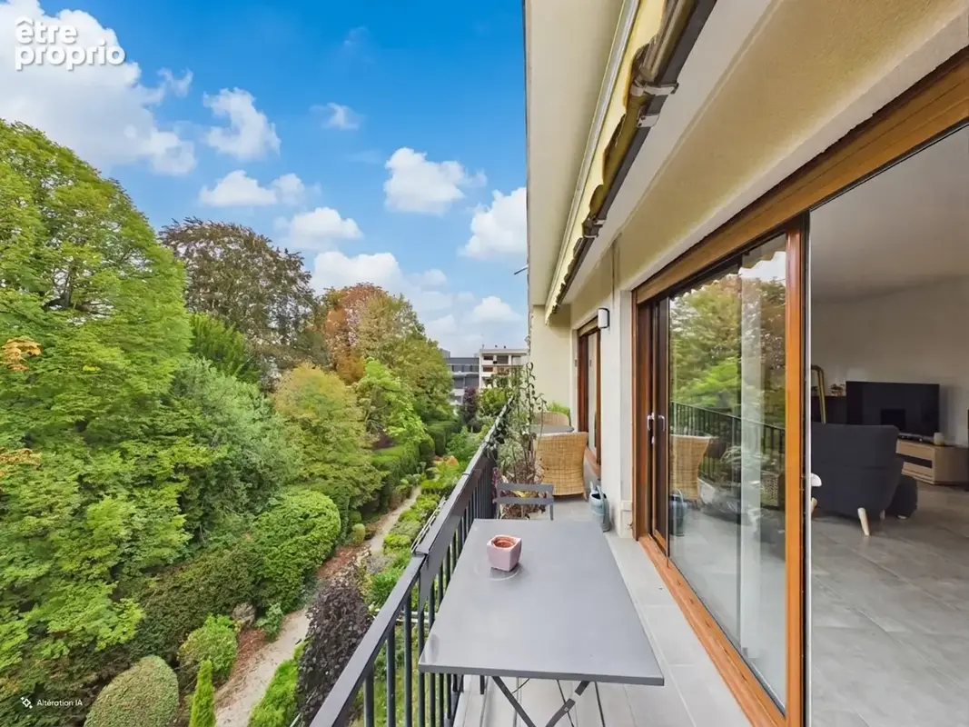 Superbe appartement de standing de 132m2, balcon, garage et cave. - photo 4