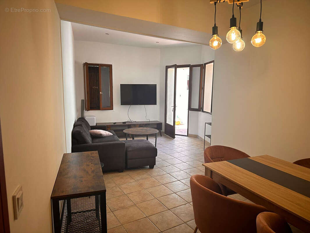 Appartement à MARSEILLE-8E