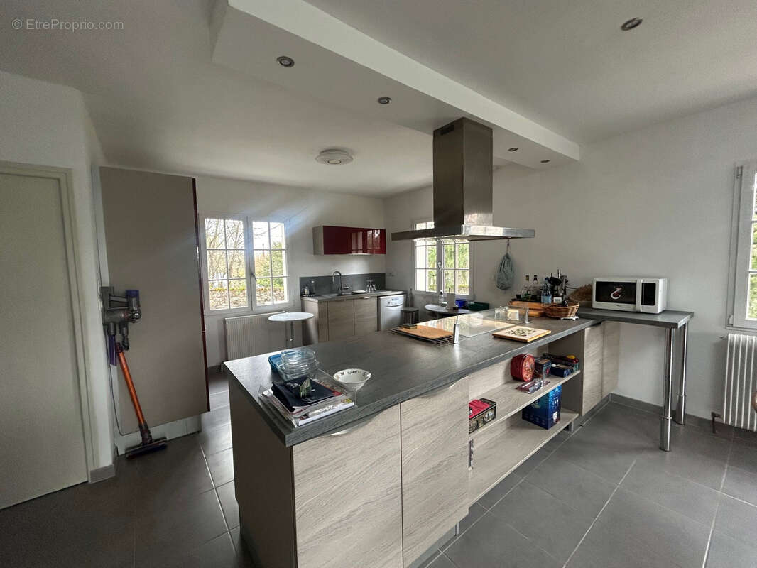 À vendre   Maison familiale de 175 m2   7 pièces   4 chambres   Yèvre-le-Châtel - photo 7