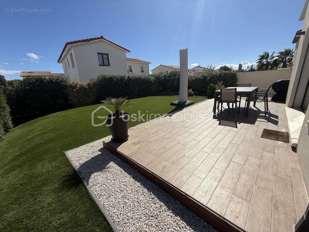 Maison à COURNONTERRAL