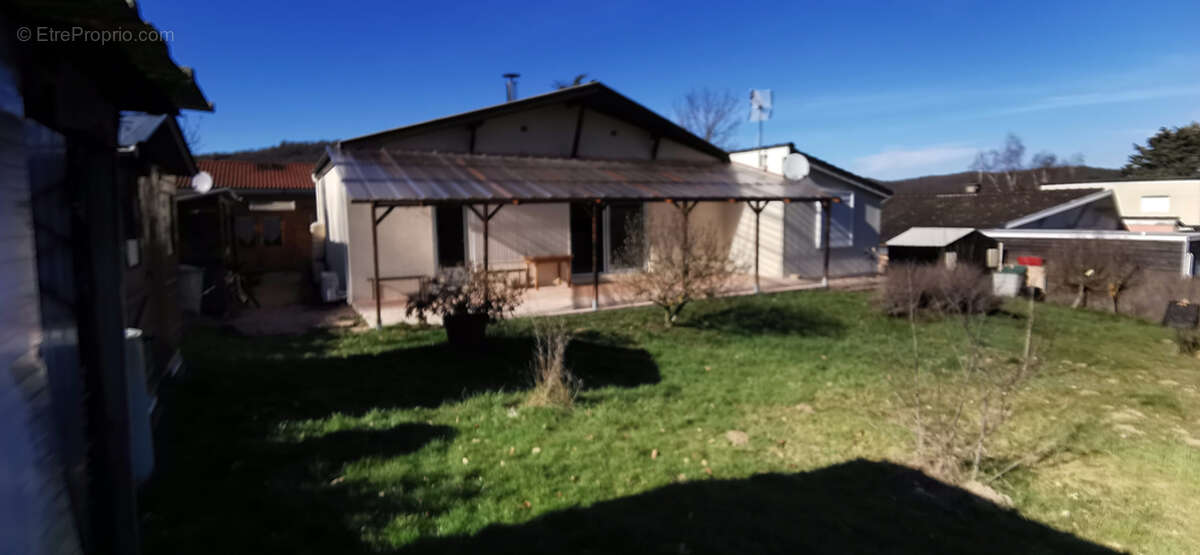 Maison à CHATELGUYON