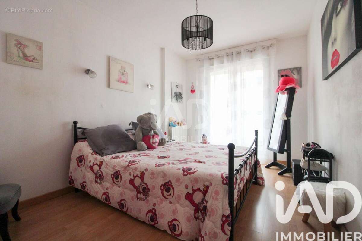 Appartement 67 m² à Saint-Affrique  - photo 3