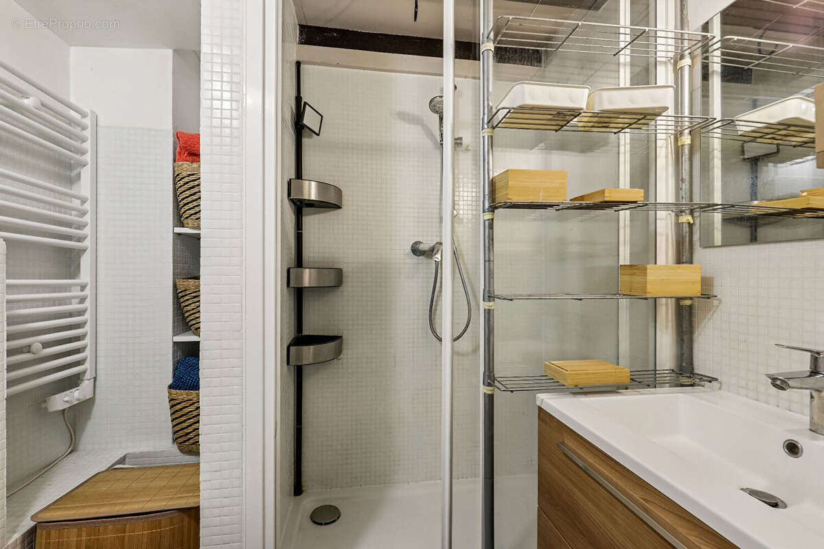 Appartement à PARIS-11E