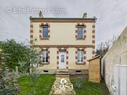 Maison à COLLEVILLE-MONTGOMERY