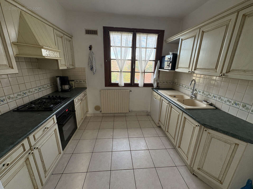 A Bazas Maison avec 2 logements - photo 3