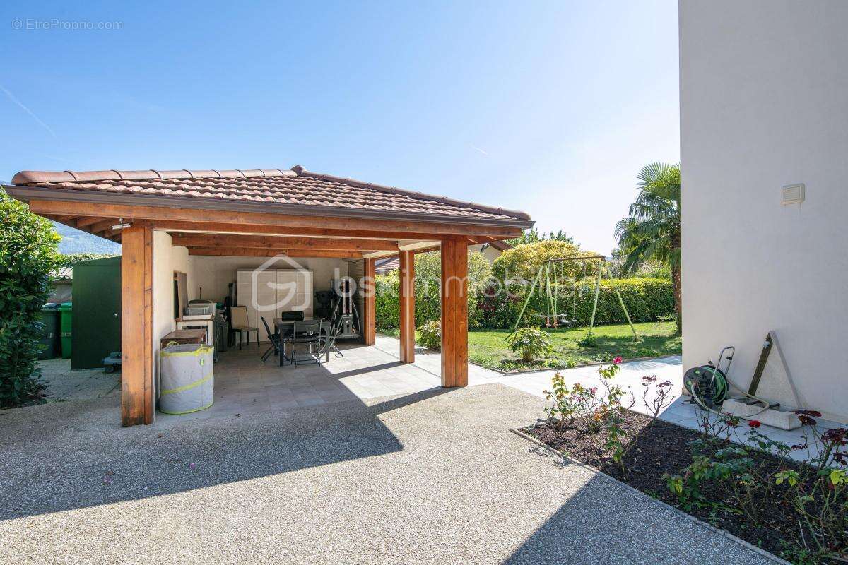 Maison à SAINT-ISMIER