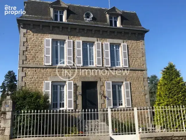 Belle maison de maitre 1920 sur terrain 1600 m2 au coeur de s hilaire du harcouet - photo 1