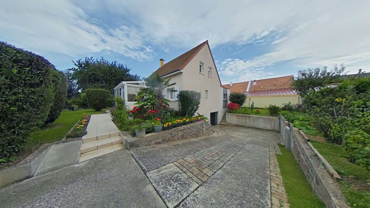 Maison à CUVERVILLE