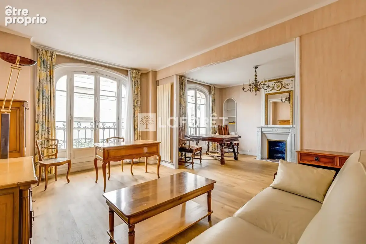 Vaugirard ? Bel appartement ancien traversant de 77 m² au pied des commerces - photo 2