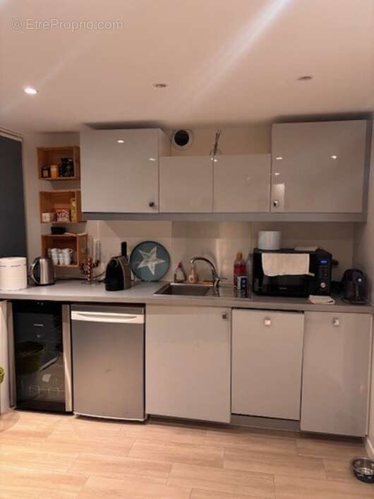 Commerce à PARIS-17E