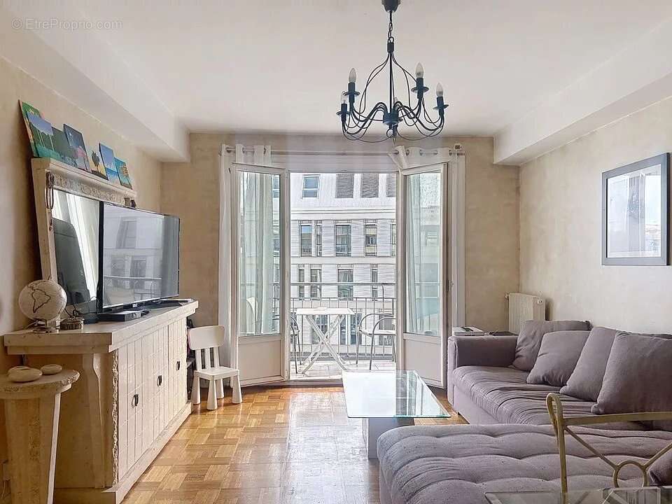 Appartement à LYON-8E