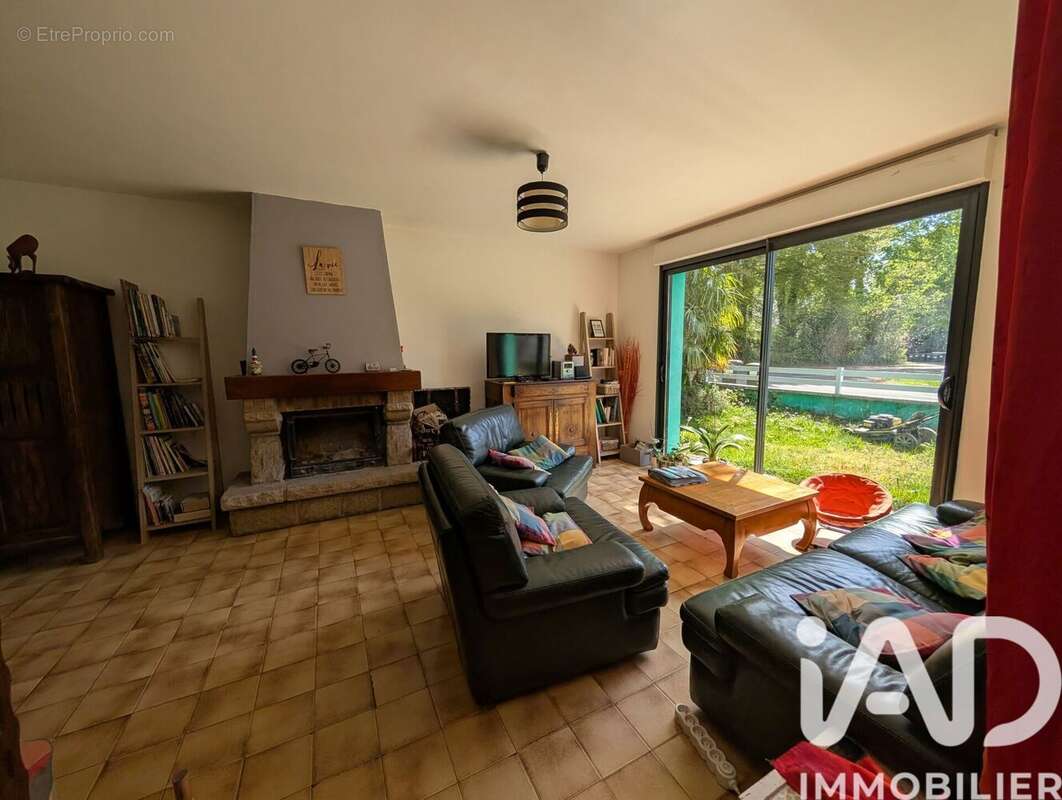 Photo 6 - Maison à SAINT-YVI