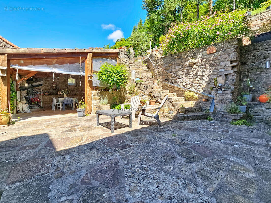 Maison à SAINT-FELIX-DE-SORGUES