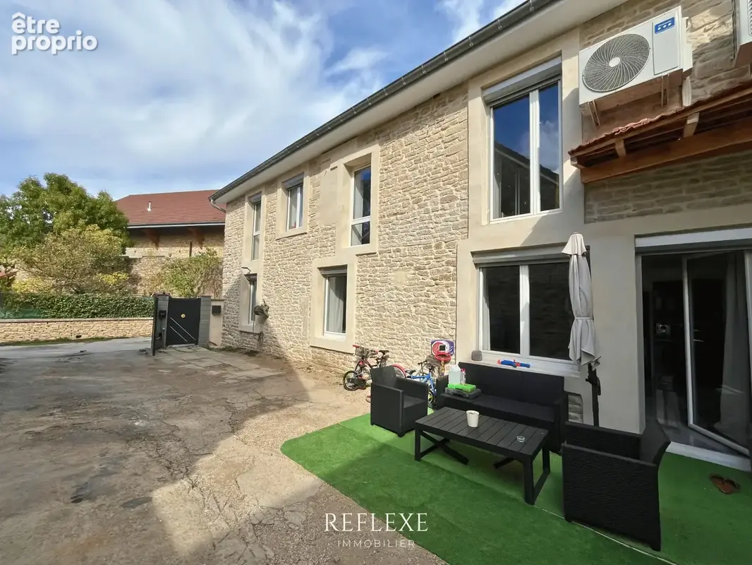 Maison en pierre 124 m2 entièrement rénovée — Chouzelot (25440) - photo 2