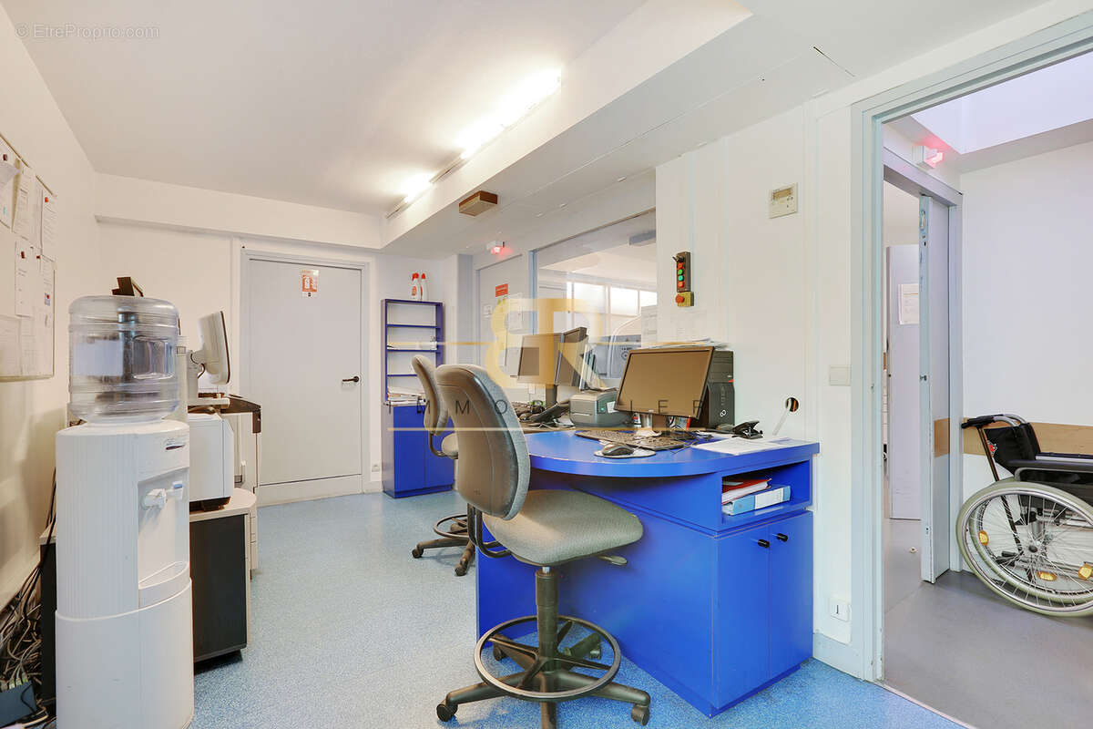 Commerce à CHARENTON-LE-PONT