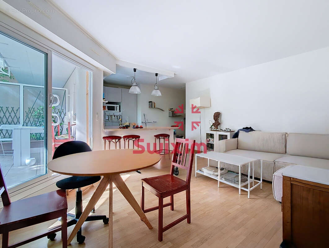 Appartement à PARIS-12E