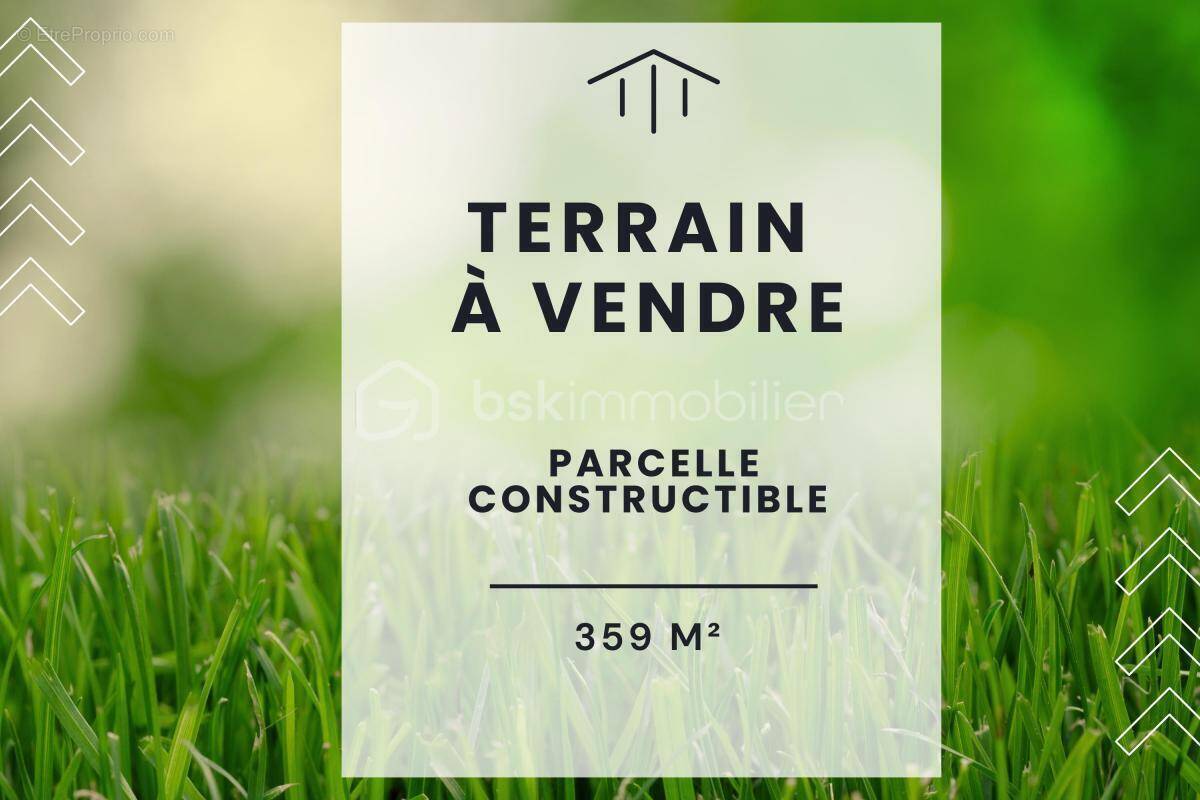 Terrain à SARTROUVILLE