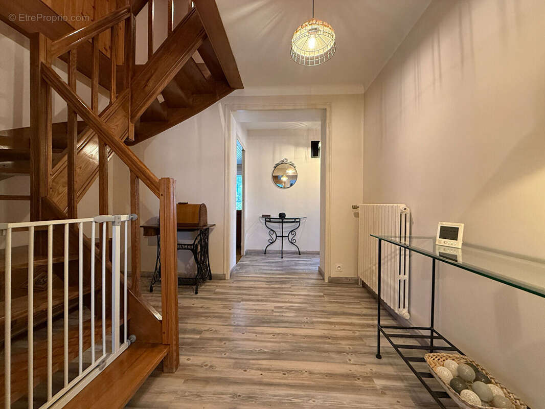 Maison à LONS-LE-SAUNIER