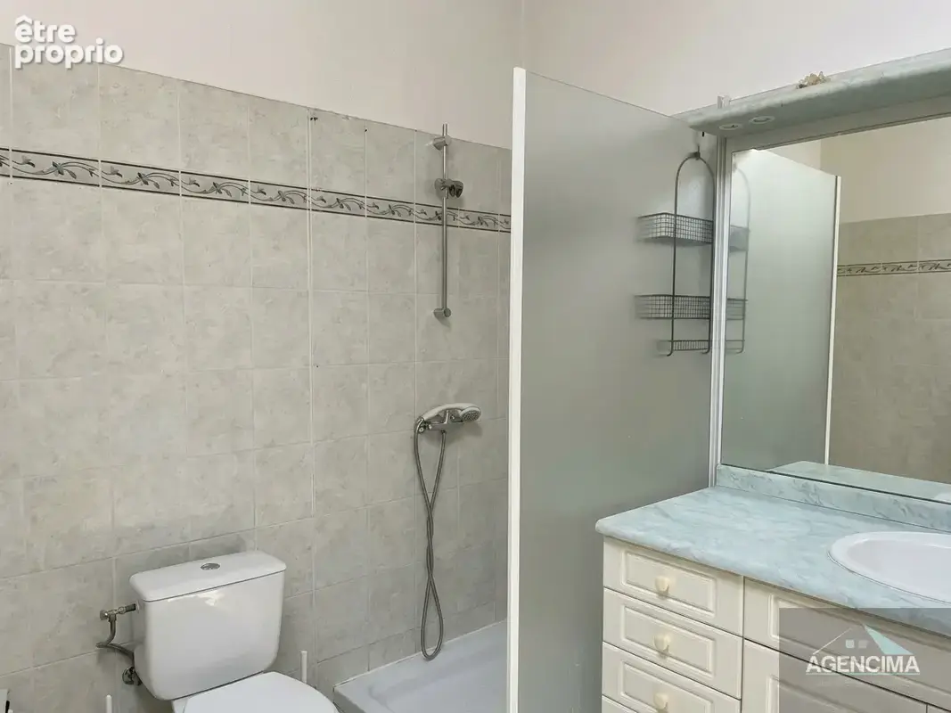 Bel appartement T3 rénové au centre de Marseillan - photo 3
