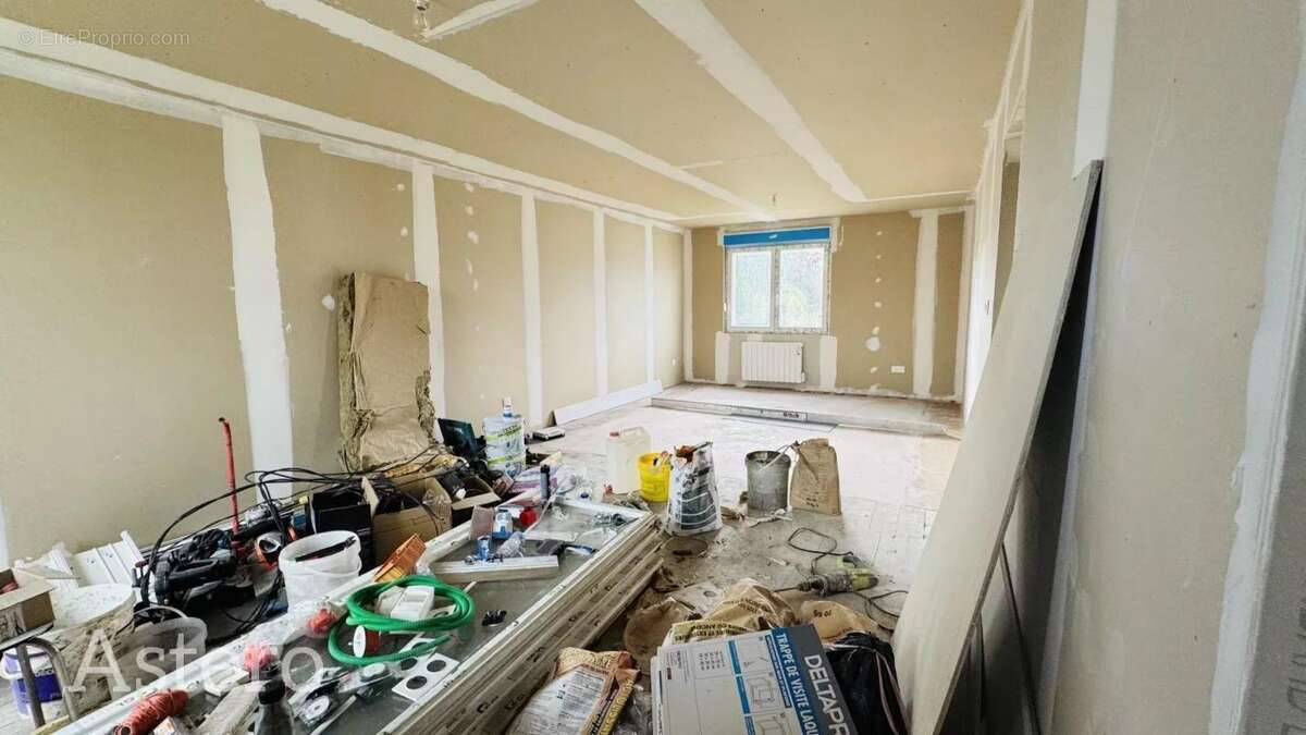 Maison à SAINT-THURIAU