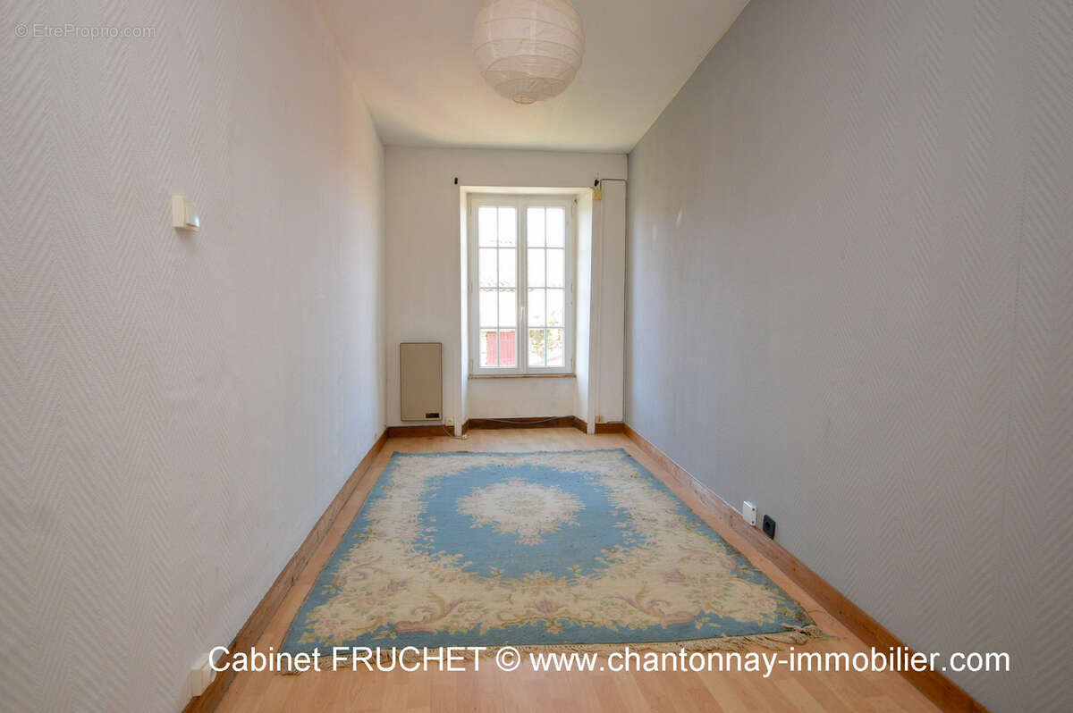 Maison à SAINT-VINCENT-STERLANGES