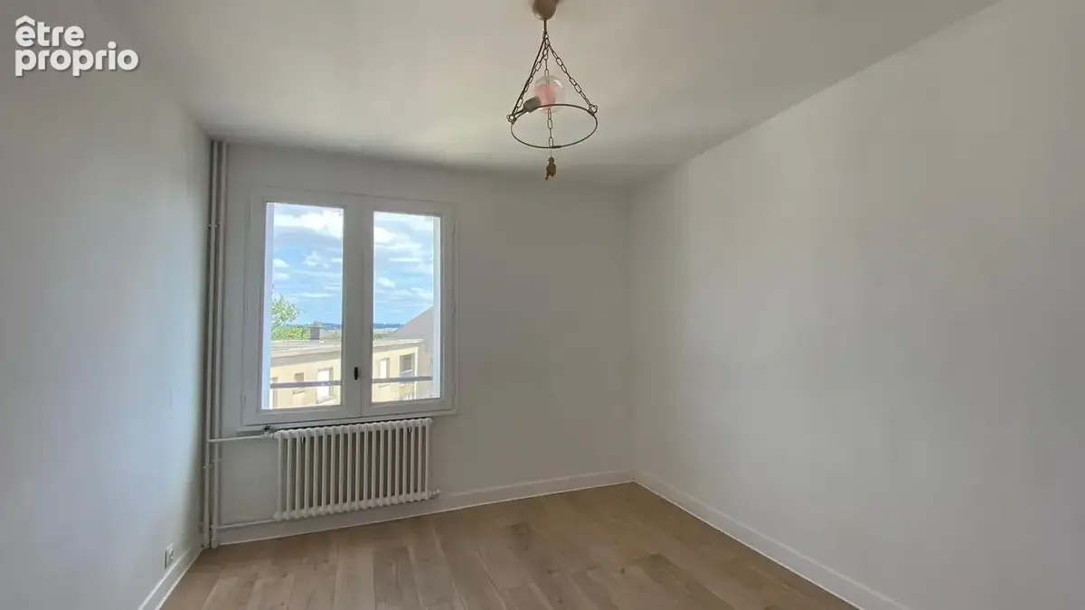 Tours Centre   Appartement T4 avec balcon et vue privilégiée - photo 6