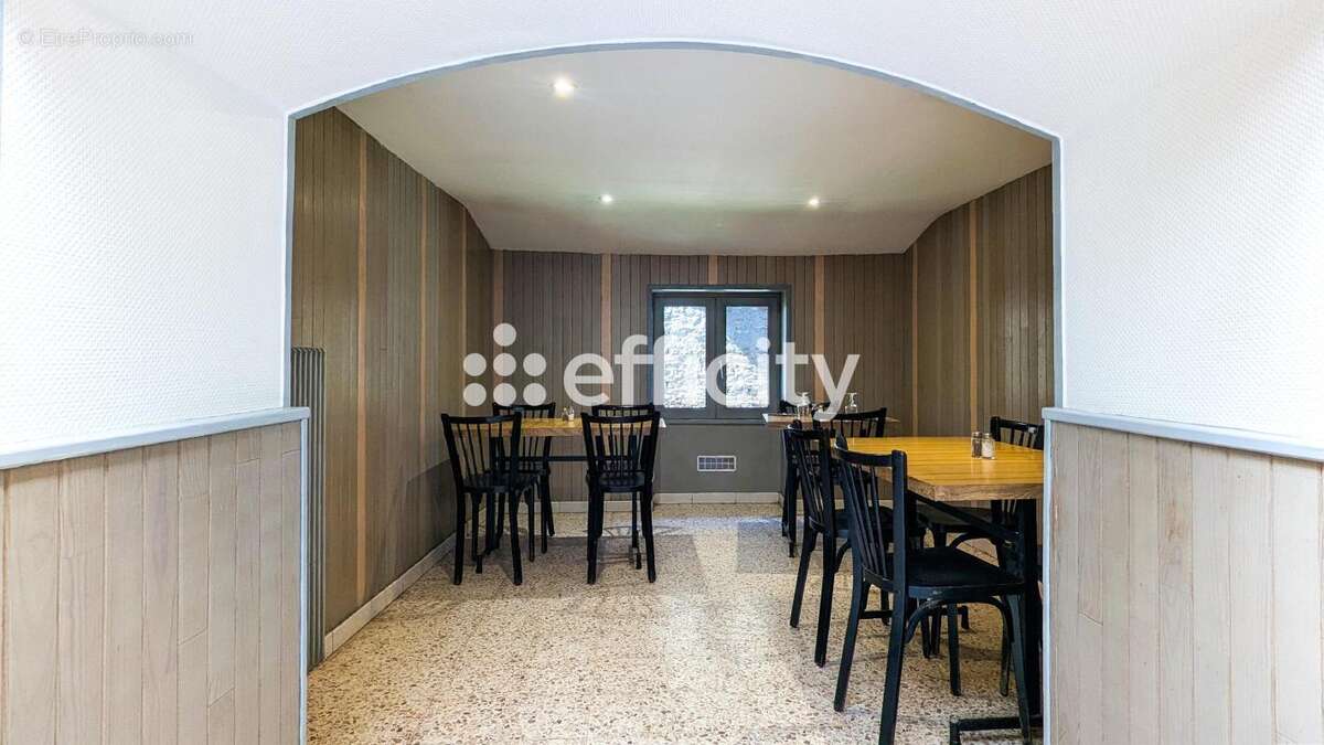 Appartement à LA ROCHE-VINEUSE