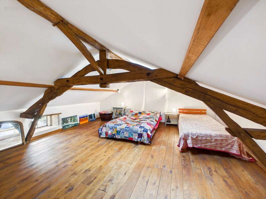 Maison en pierre  avec maison d'amis indépendante dans un hameau paisible - photo 11
