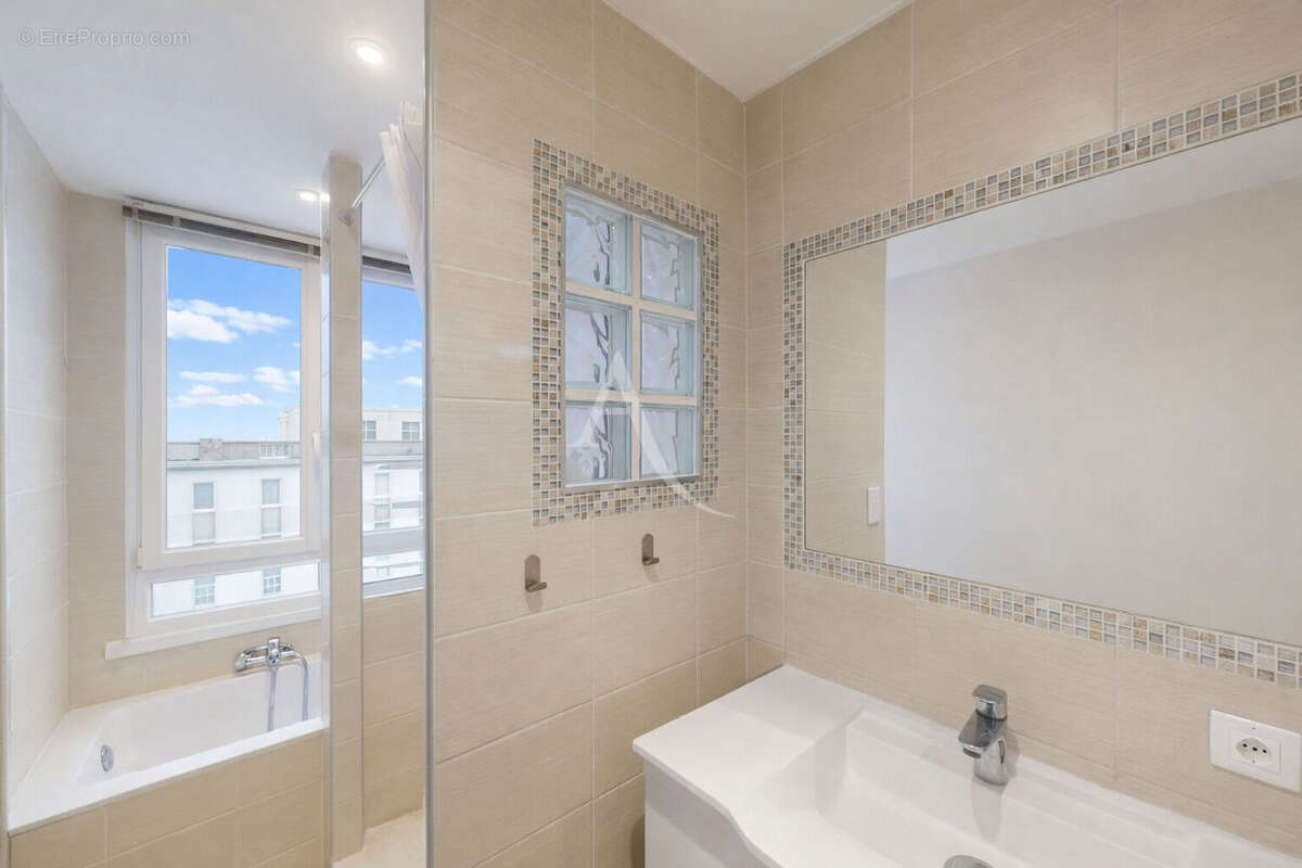 Appartement à MAISONS-ALFORT