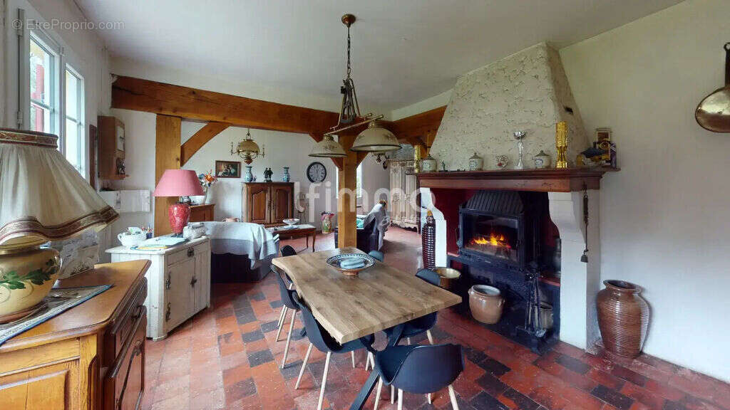 Maison landaise avec piscine, dépendance et terrain - photo 9