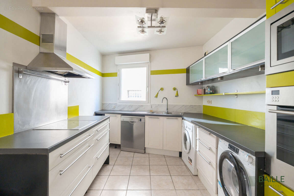 Appartement à MARSEILLE-8E