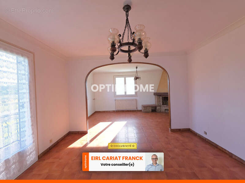 Maison de 146 m² avec dépendances, l’ensemble sur 2405 m² de terrain clos - photo 4