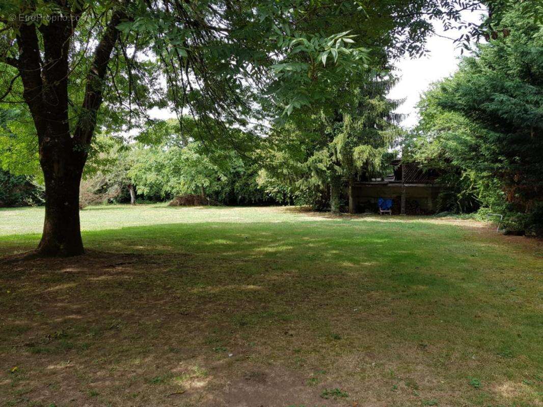 Maison à BIARS-SUR-CERE