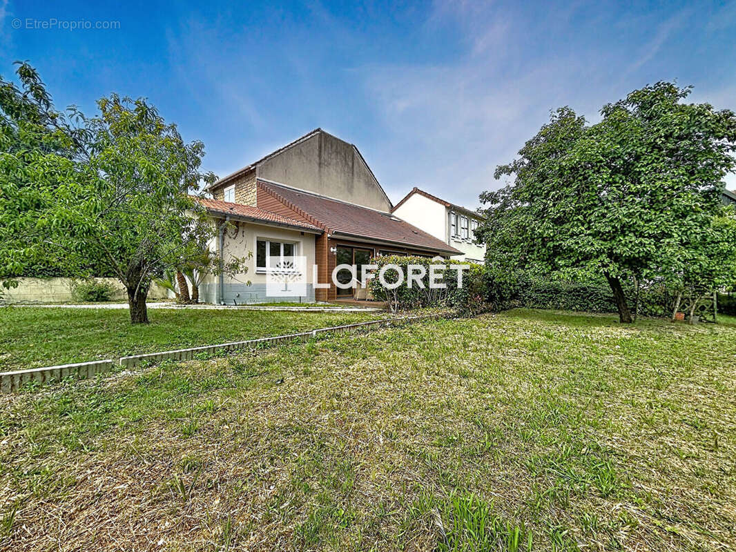 Maison Vernouillet 5 pièce(s) 112 m2, Terrain 909m2 - photo 2