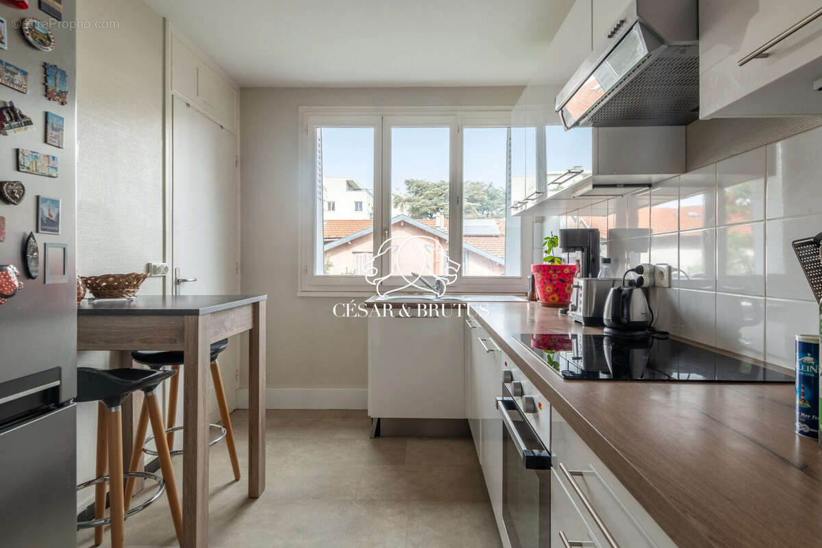 Appartement à LYON-8E