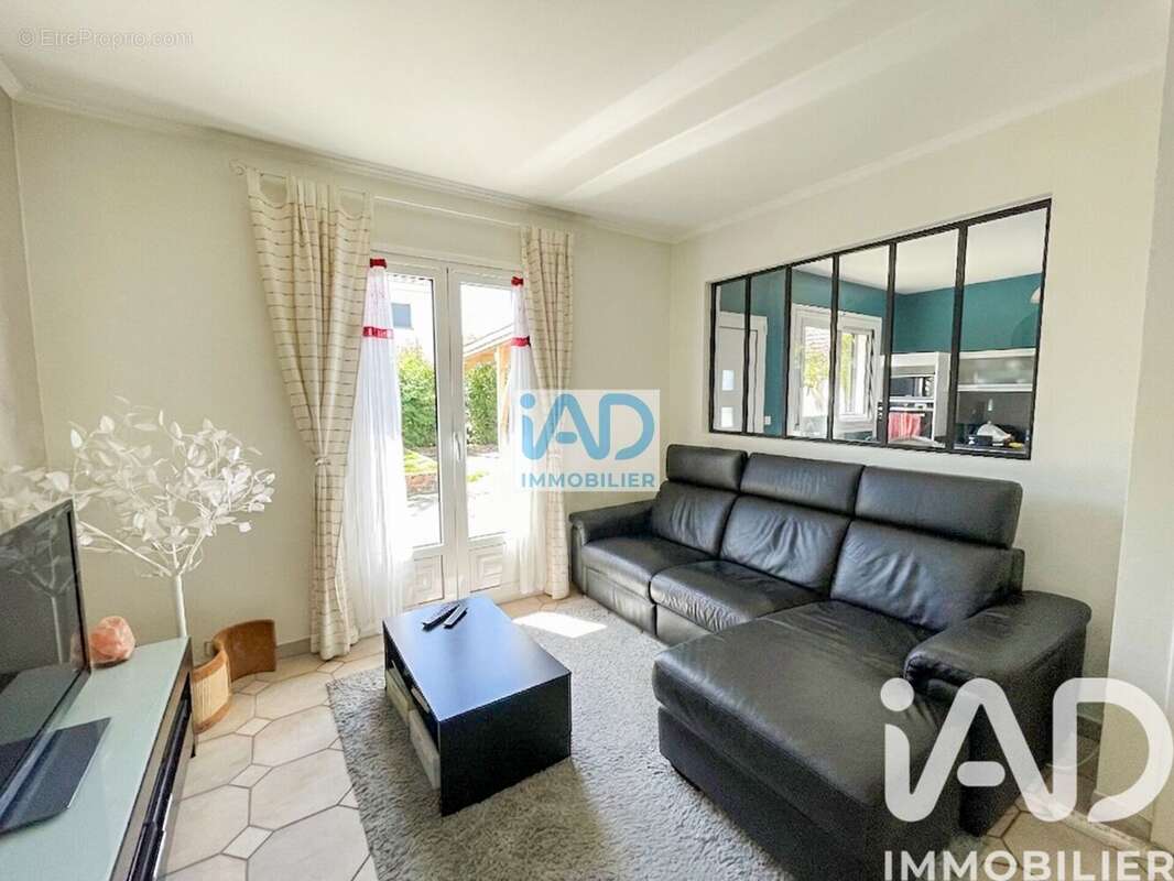 Maison 114 m² à Montlhery  - photo 7