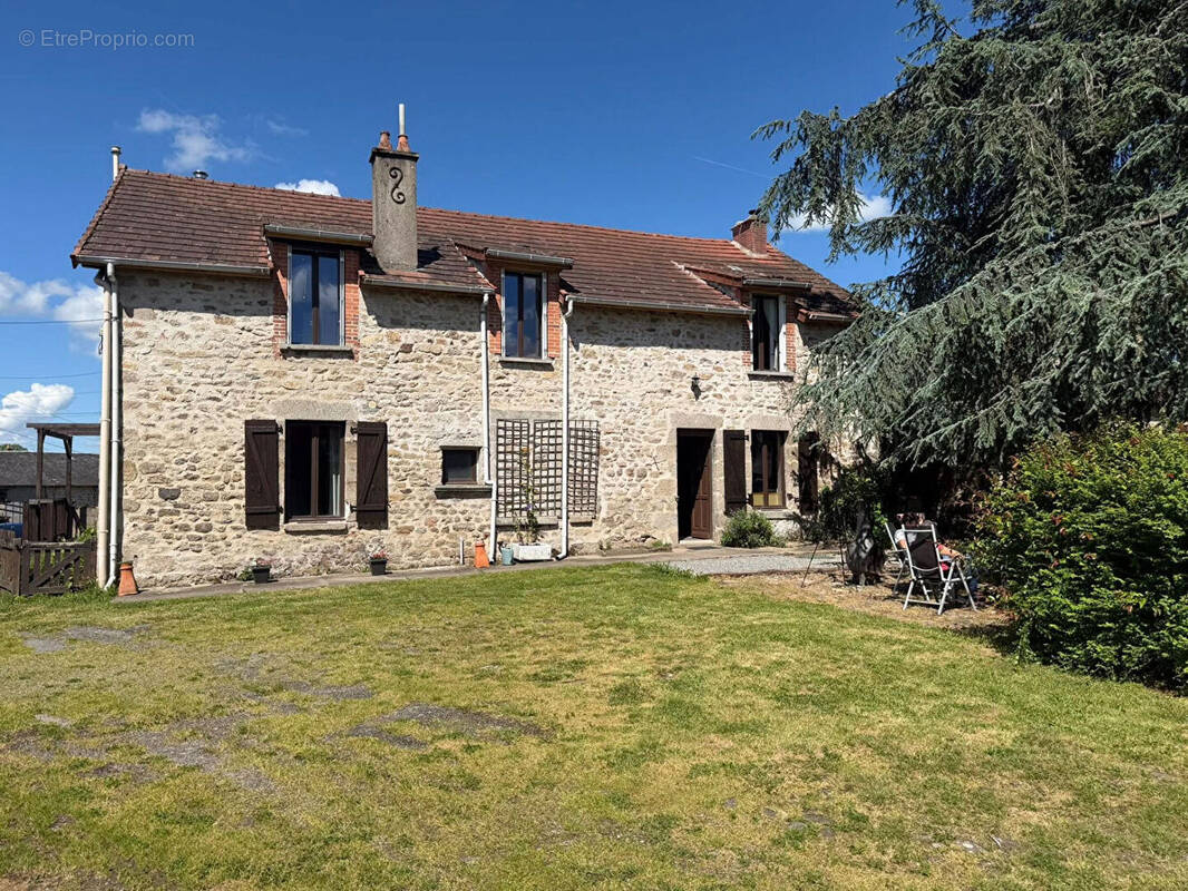 Maison à LA SOUTERRAINE