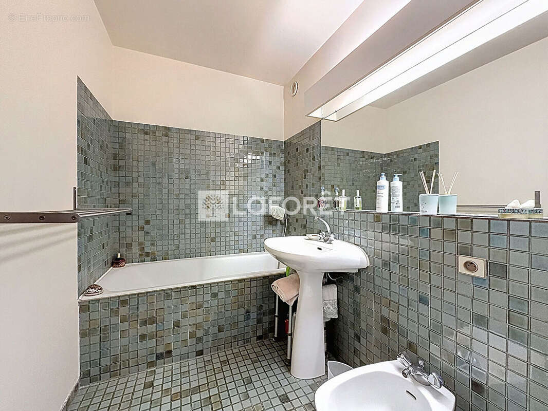 Appartement à BOURG-LA-REINE